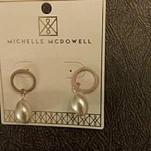 ❄️Gold Tone Ring & Fake Pearl Bead Earrings ❄️ Winter Sale ❄️